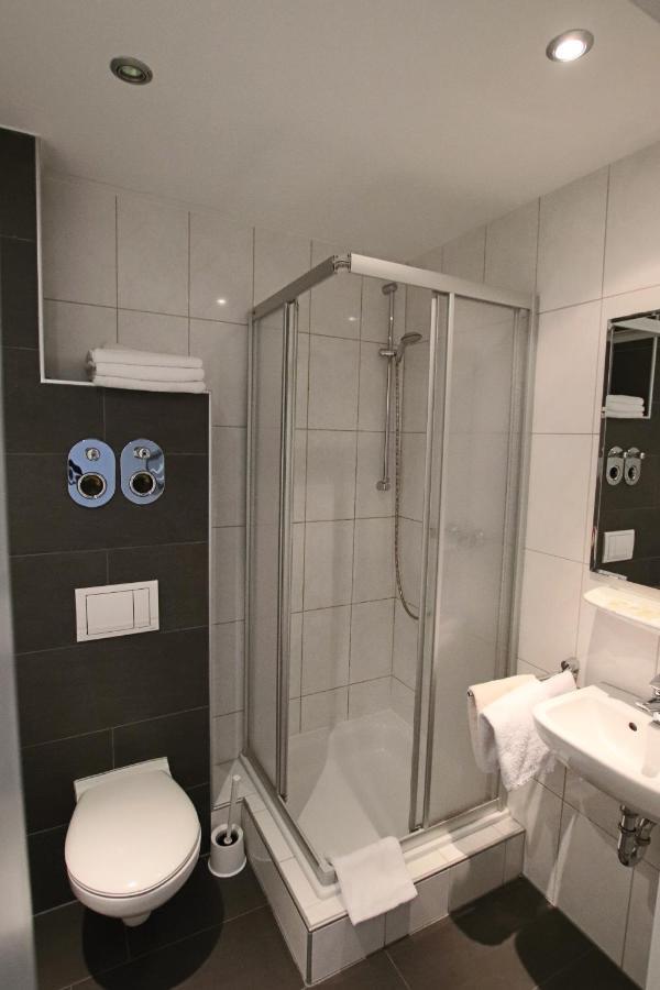 Centro Hotel Oberhausen Экстерьер фото