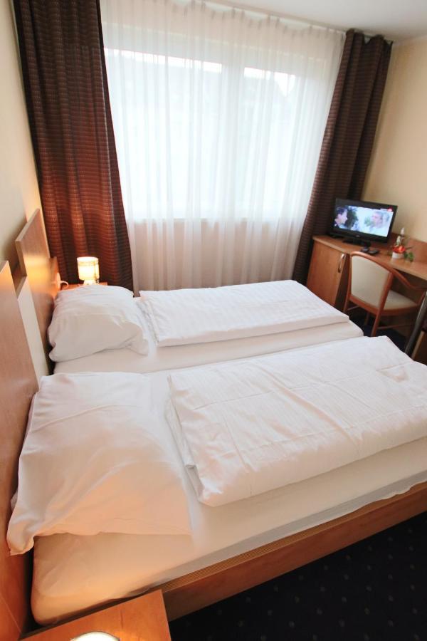 Centro Hotel Oberhausen Экстерьер фото